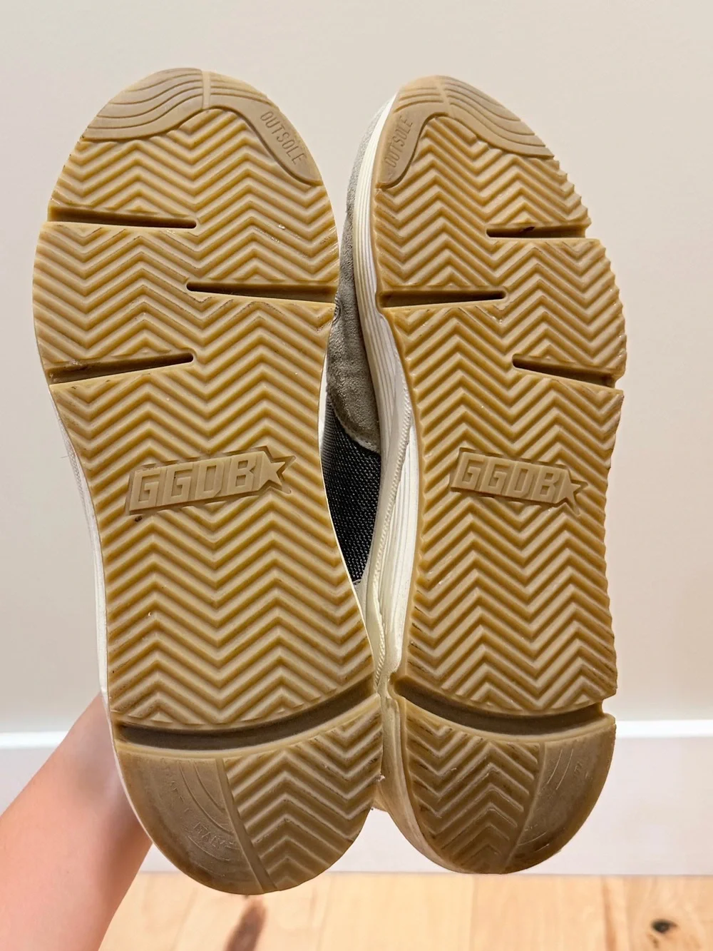 Golden Goose Men’s Running Sole Sneakers - Picture 5 of 11